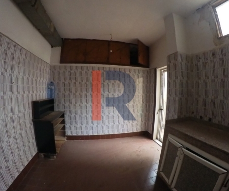 R9-2984 Office for Sale in Azmi Street Tripoli – 100 m² — 3