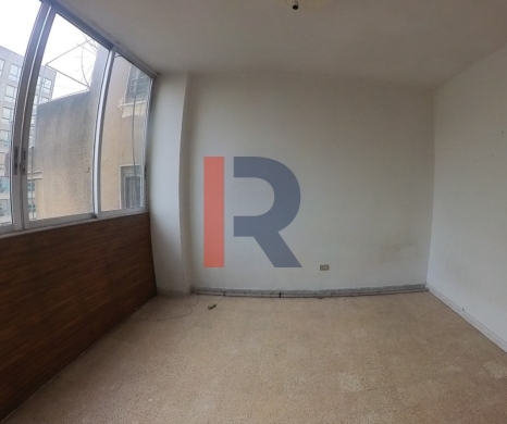 R9-2984 Office for Sale in Azmi Street Tripoli – 100 m²
