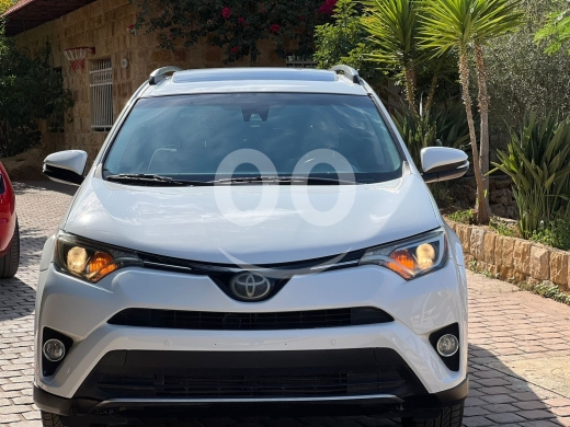 Toyota in Beit El Din - تويوتا راف 4 XLE أدفنتشر 2017 ومواصفات رائعة | Toyota RAV4 XLE Adventure 2017 Top Condition