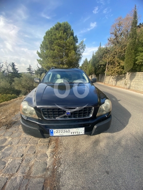 Volvo in Beit El Din - فولفو XC90 موديل 2004 سيارة عائلية آمنة وقوية بحالة جيدة | Volvo XC90 2004 Safe Powerful Family SUV