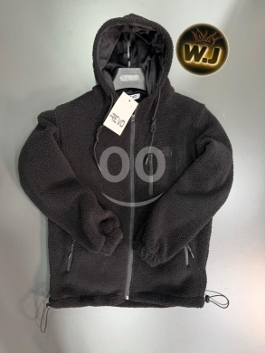 Clothes, Footwear & Accessories in Loussiya - جاكيت رجالي فرو