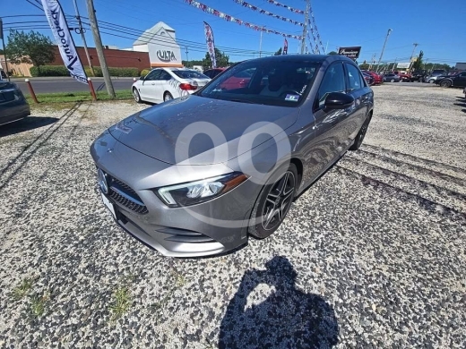 Mercedes-Benz in Bouar - Mercedes-Benz a220 2019
