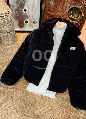 Clothes, Footwear & Accessories in Loussiya - جاكيت مع كوروليه