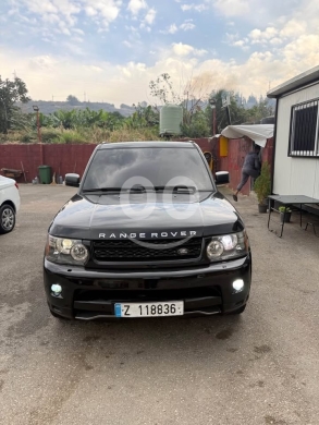 Land Rover in Damour - Range Rover Model 2007
