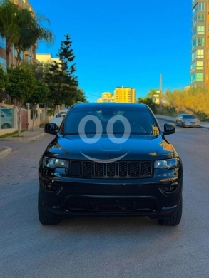 Jeep in Beirut City - Grand Cherokee 2017