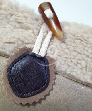 Vêtements, chaussures et accessoires dans Beyrouth - Luxurious Shearling Tote Bag