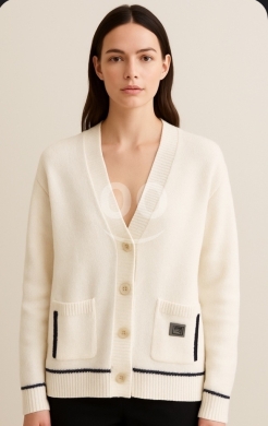 Clothes, Footwear & Accessories in Al Dahye - Mohair cardigan