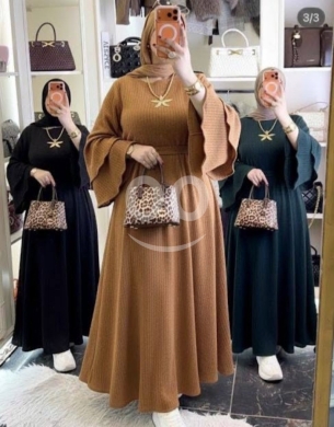 Clothes, Footwear & Accessories in Loussiya - فستان مصري