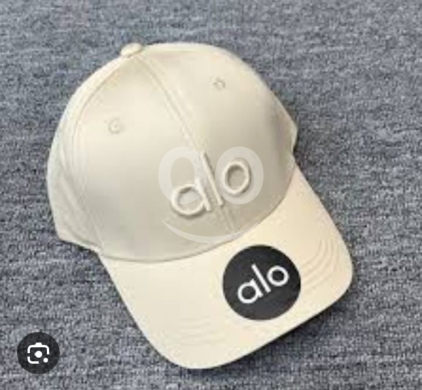 Clothes, Footwear & Accessories in Beirut City - Alo Yoga Off-Duty Cap