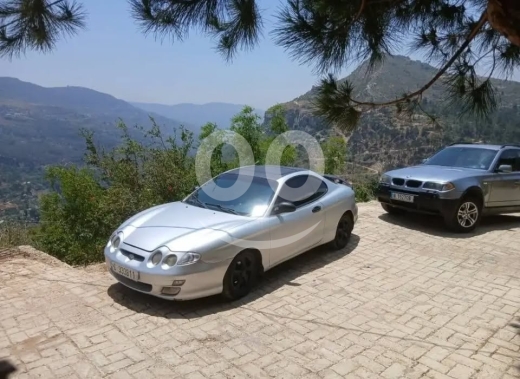 Hyundai dans Beyrouth - Hyundai tiburon 2001