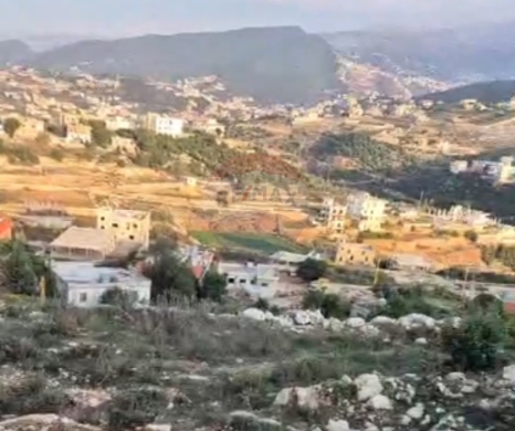 Lands for sale in Sir El Danniyeh - R9-3001 1,700 m² land for sale in Mrah - Danniyeh. Direct road access, suitable for building or investment.