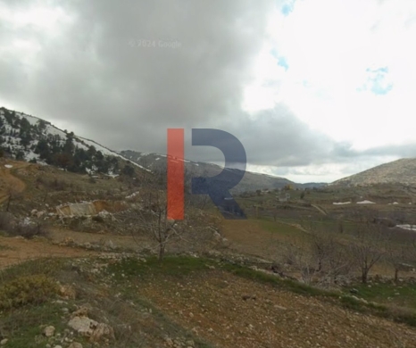 R9-3003 Residential Land for Sale in Beqaasefrine Danniyeh – Road Access, Surrounded by Greenery