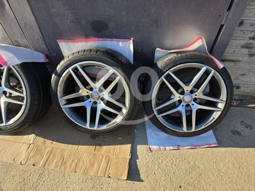 Vehicles accessories dans Zahleh - Jant Mercedes Benz 19" wa2ften