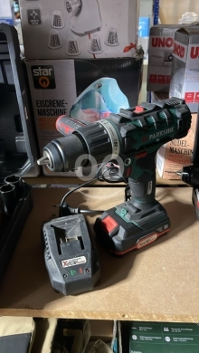 Outils et matériaux de bricolage dans Minieh - Parkside Cordless Drill & Impact Driver Set - 20V German Engineering with Battery and Fast Charger