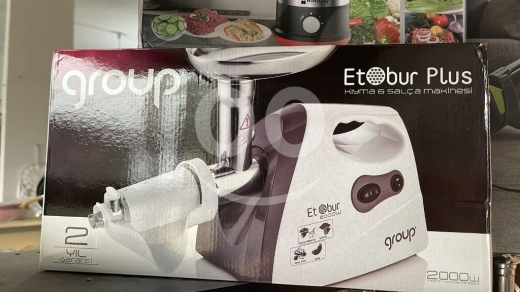 Kitchen appliances in Minieh - فرامة لحم وكبة Group Etobur Plus التركية - محرك جبار بقوة 2000 واط للاستخدام المنزلي الاحترافي (70$)