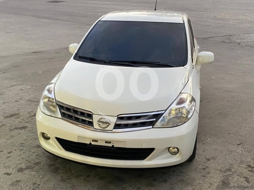Nissan in Safad el-Batikh - Nissan tida 2010
