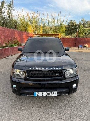 Land Rover in Damour - Range Rover Model 2007