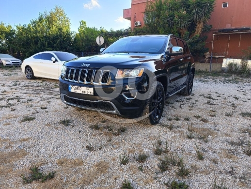 جيب في بازوريه - Jeep grand Cherokee