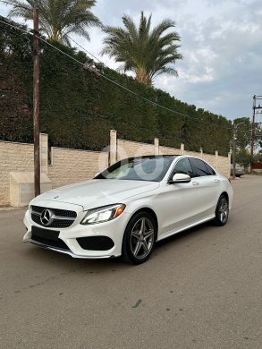 Mercedes-Benz dans Tripoli - Mercedes C300 2017 superr clean