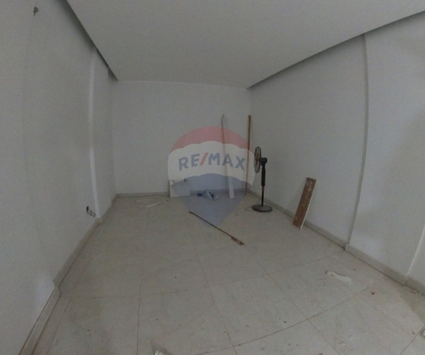 عقارات تجارية للبيع في أبو سمرا - R9-3015 Shop for Sale in Abou Samra Al Manar Tripoli - 90 m², 3 Floors