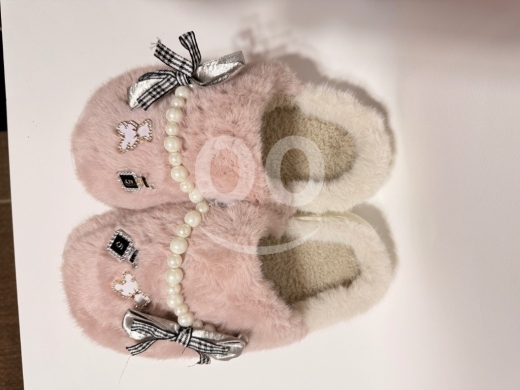 Slipper box 1 — 3