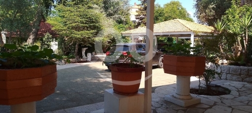 Villas for sale in Ajaltoun - فيلا رائعة للبيع في عجلتون مفروشة بالكامل | Stunning Villa in Ajaltoun Fully Furnished in Calm Area
