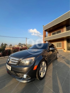 مرسيدس بنز في مدينة بيروت - C300 2010