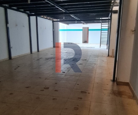 R9-3033 Showroom 485m for Rent in Btouratij – Koura with 2 Floors and Warehouses — 3