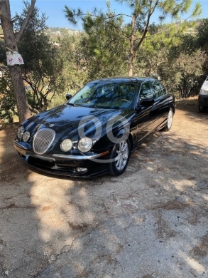 Jaguar in Beirut City - Jaguar SType model 99