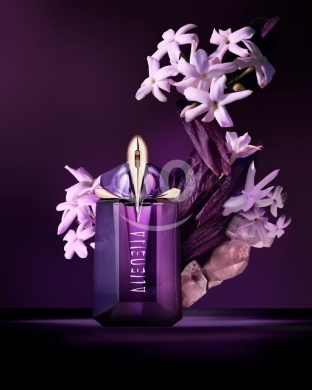 Health & Beauty in Ain Saadeh - عطر ميغلر أليان نسائي 90 مل أصلي فاخر | Mugler Alien Eau de Parfum Women 90ml