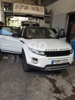 لاند روفر في مدينة بيروت - Range evoque 2012