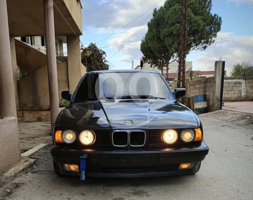 BMW dans Beyrouth - E34 model 91