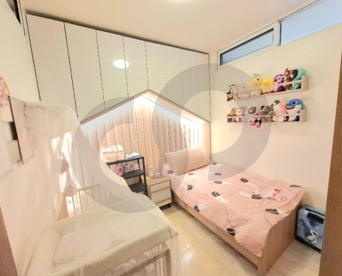 Fully Decorated and Furnished/70 sqm private… — 5