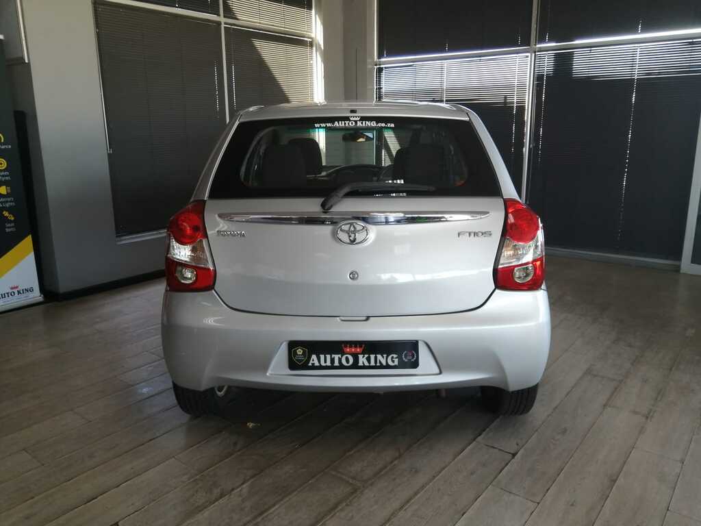 TOYOTA ETIOS - Image 8