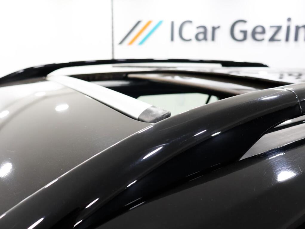 HYUNDAI VENUE - Image 10