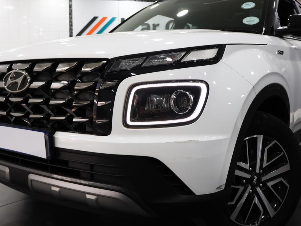HYUNDAI VENUE - Image 5