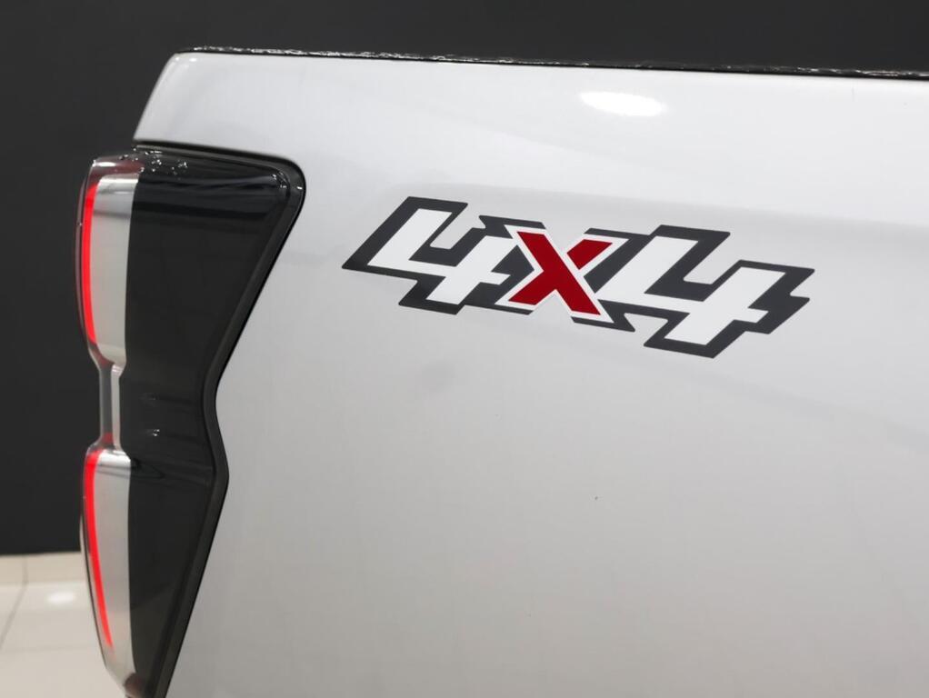 ISUZU D-MAX - Image 12