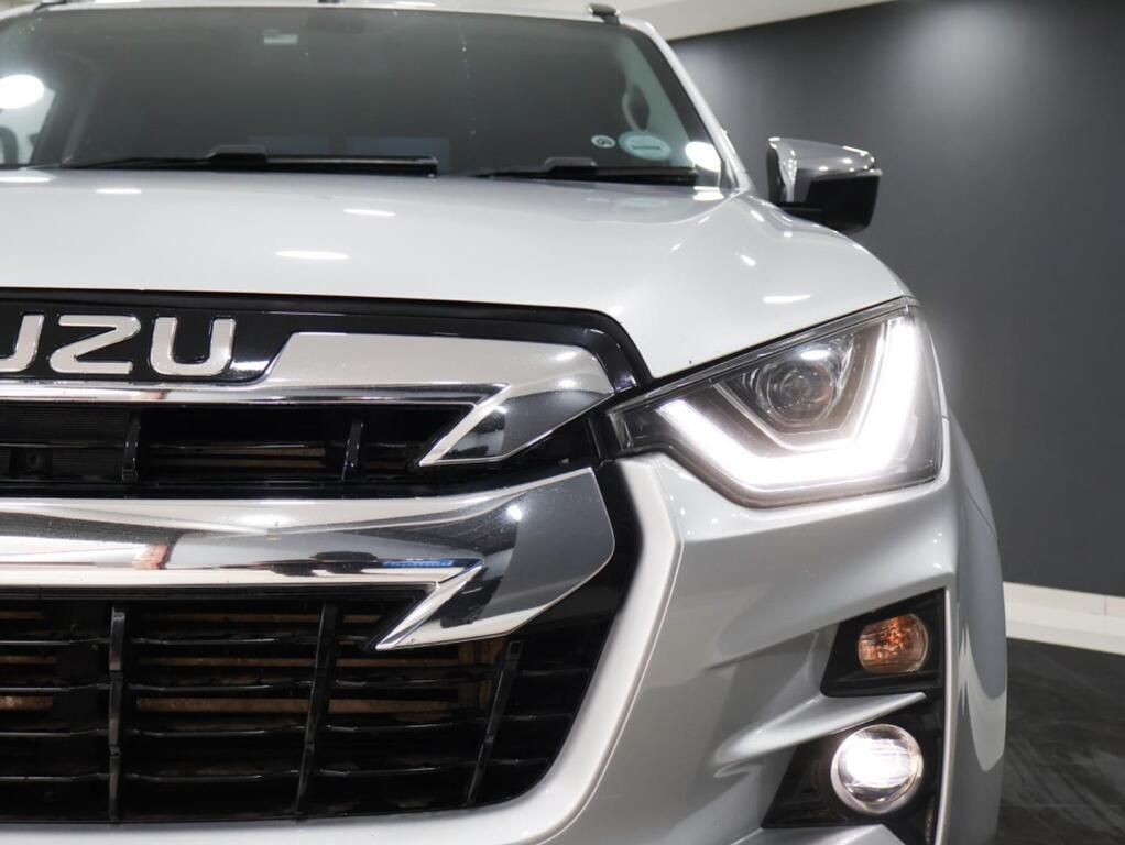 ISUZU D-MAX - Image 13