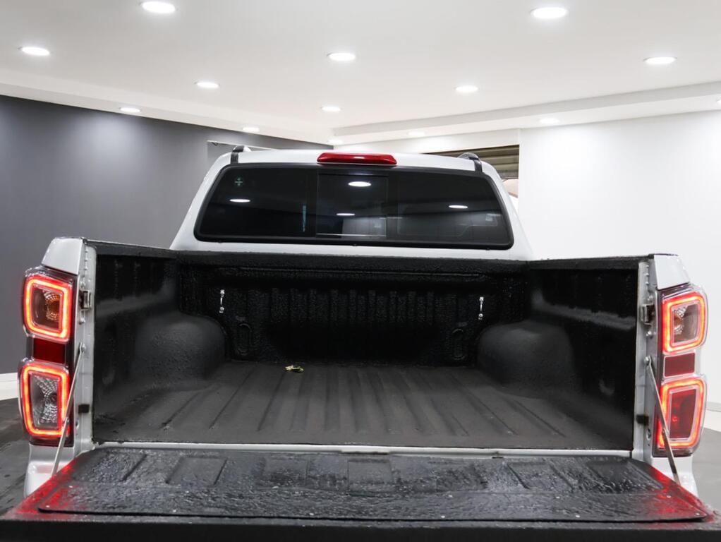 ISUZU D-MAX - Image 17