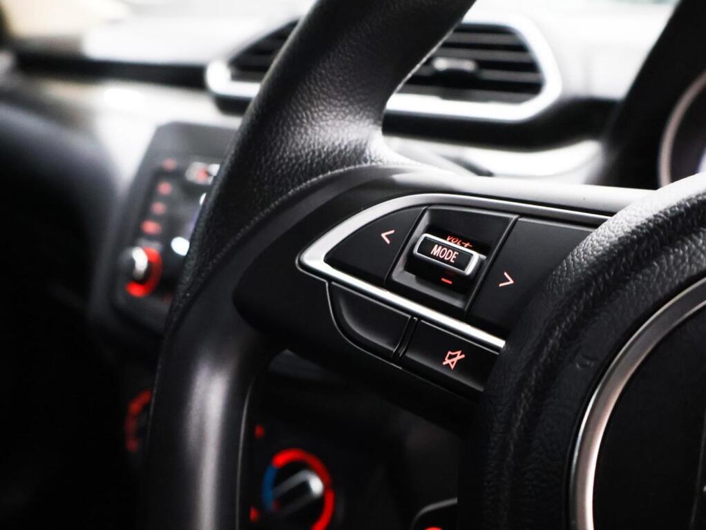 SUZUKI SWIFT - Image 12