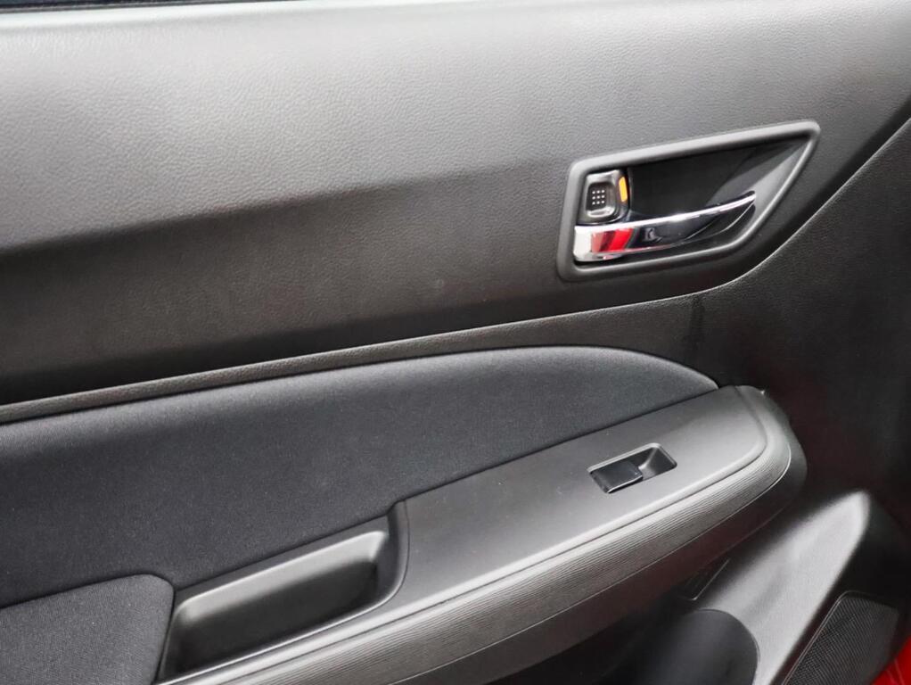 SUZUKI SWIFT - Image 16