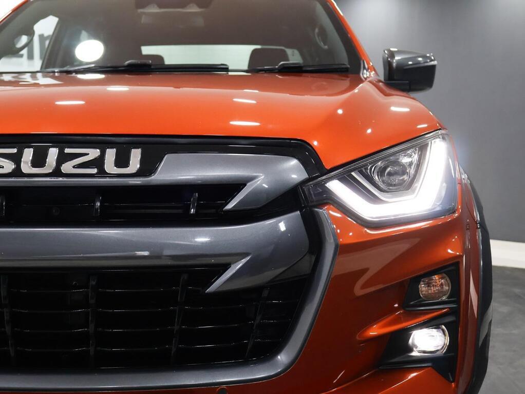 ISUZU D-MAX - Image 12