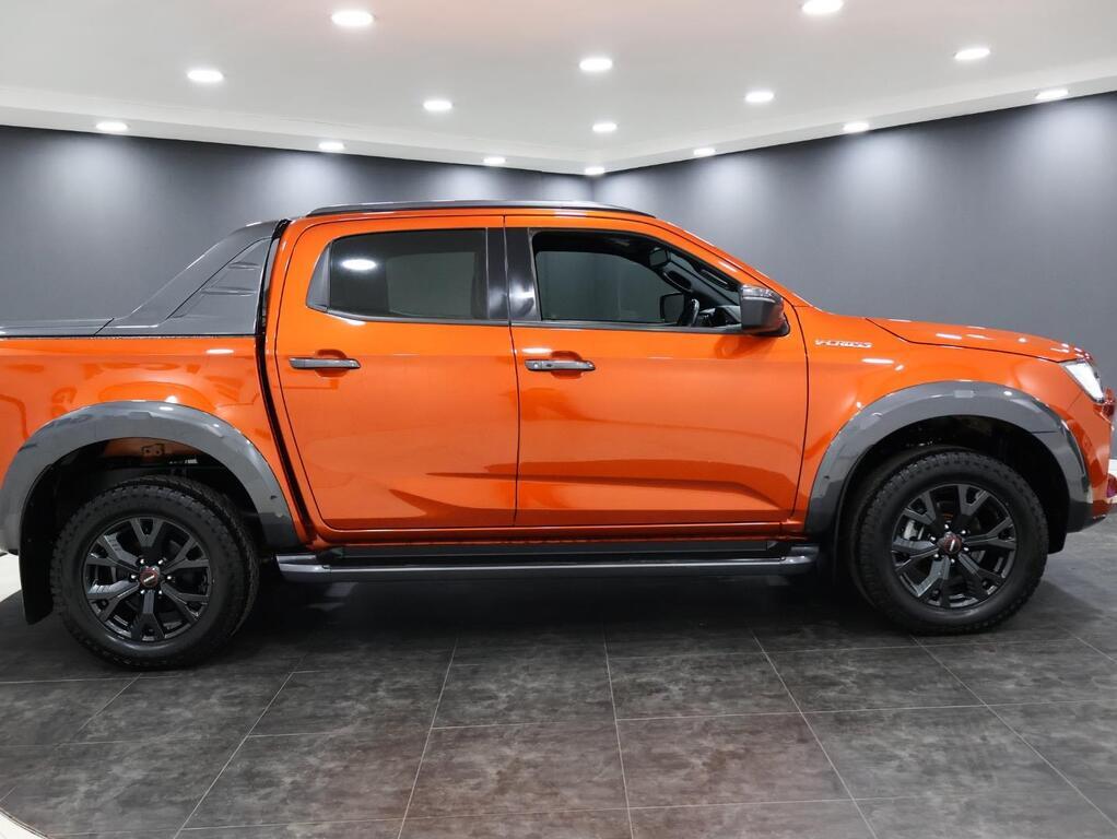 ISUZU D-MAX - Image 2