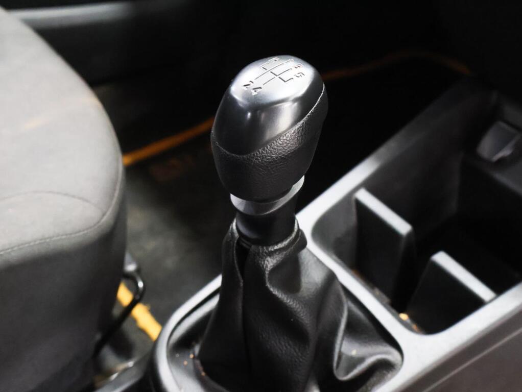 RENAULT KWID - Image 10