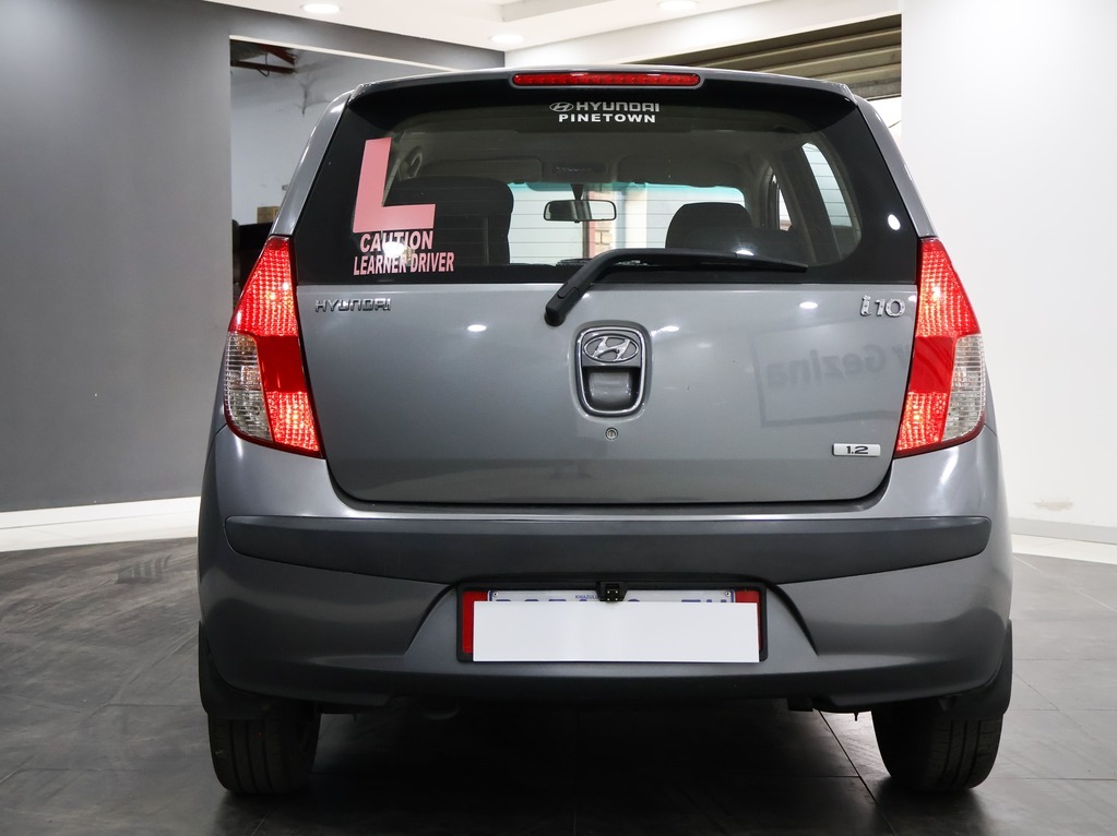 HYUNDAI i10 - Image 8