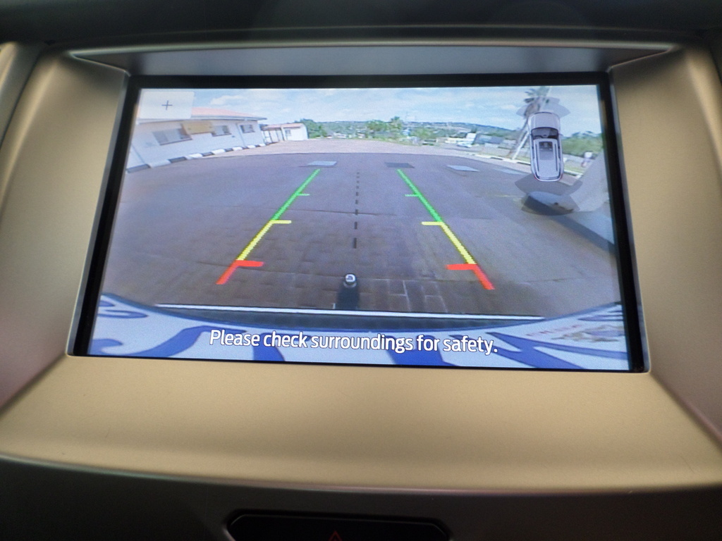 FORD EVEREST - Image 12
