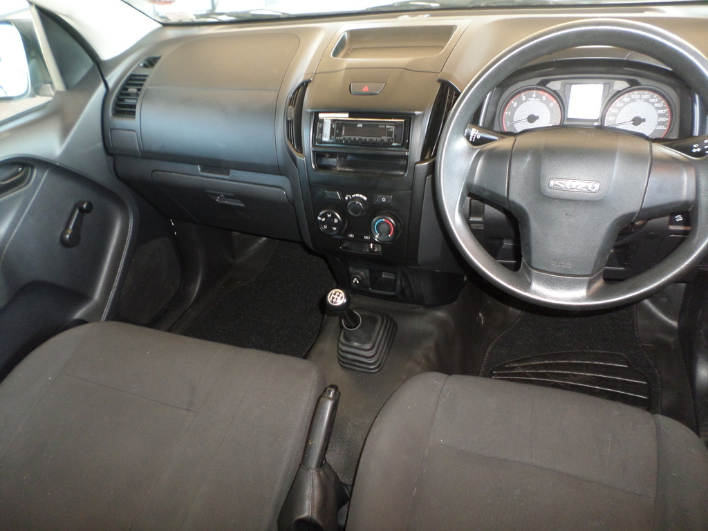 ISUZU D-MAX D-MAX 250 HO FLEETSIDE SAFETY S/C P/U