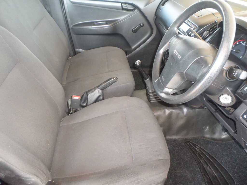 ISUZU D-MAX D-MAX 250 HO FLEETSIDE SAFETY S/C P/U