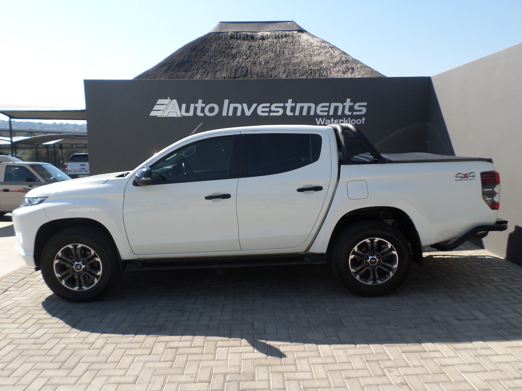 MITSUBISHI TRITON TRITON 2.4 Di-DC 4X4 A/T P/U D/C