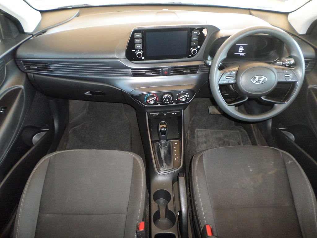 HYUNDAI I20 i20 1.4 MOTION A/T